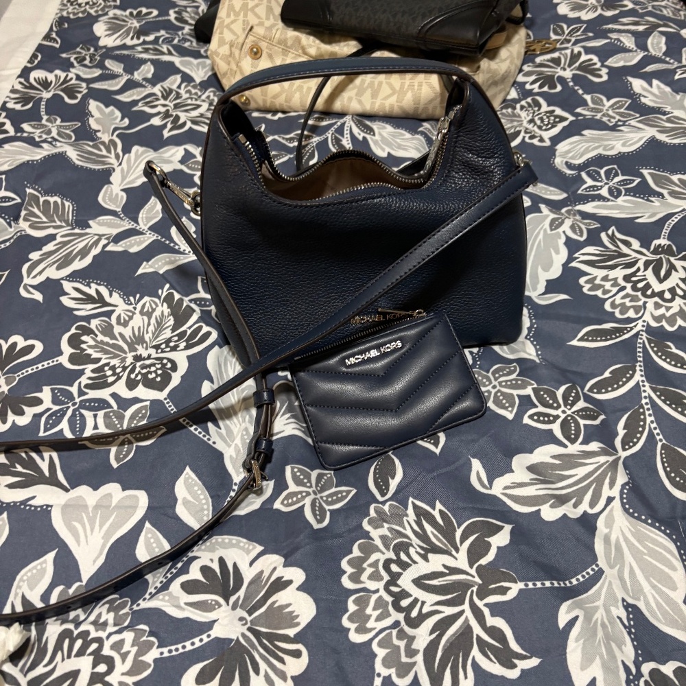 Crossbody bag